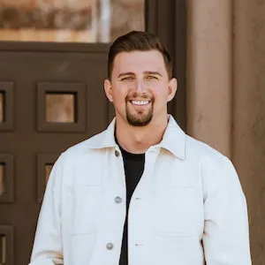 Blake Nelson, Agent in  - Compass