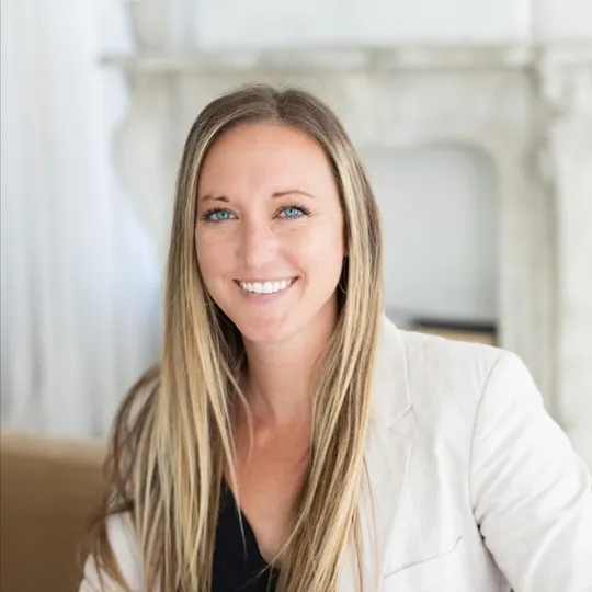 Allison Downie, Agent in  - Compass