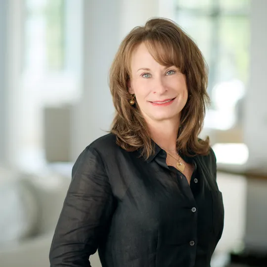 Shelley Gold, Agent in  - Compass