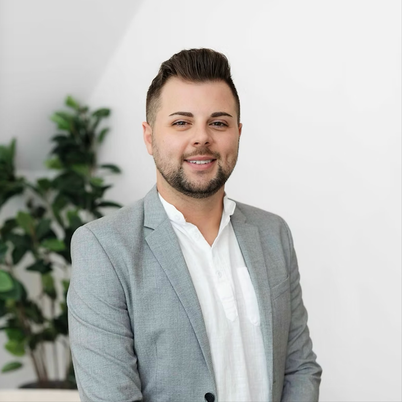 Headshot of Zak Victory