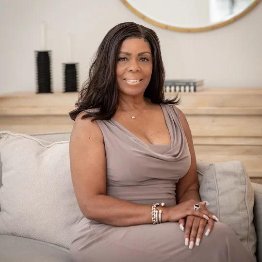 Casandra Wilburn, Agent in  - Compass