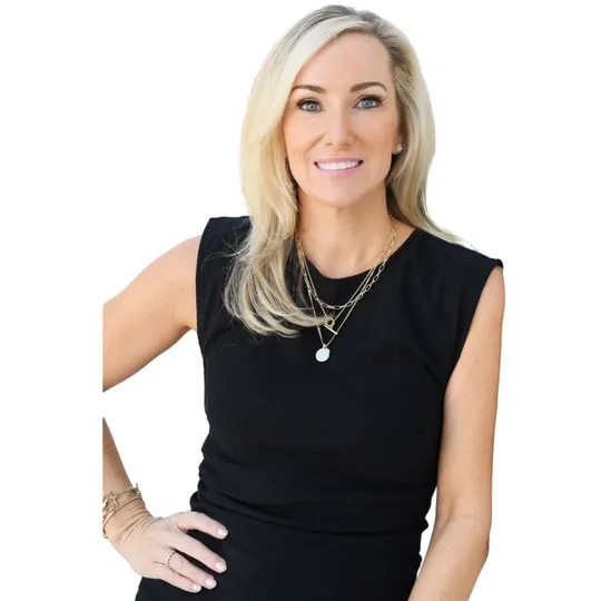 Amanda Ward, Agent in  - Compass