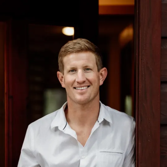 Kenny Rutledge, Agent in  - Compass