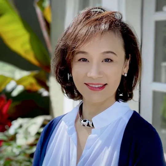 Joan Sung, Agent in  - Compass