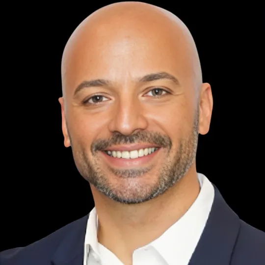Lionel Cruz, Agent in  - Compass