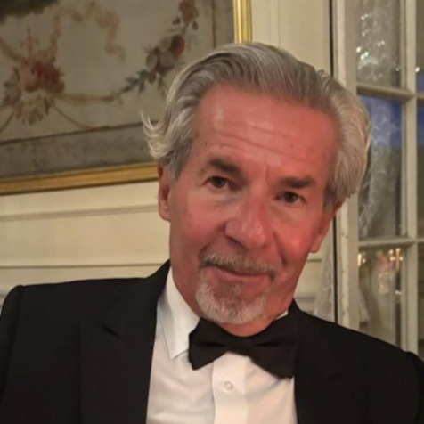 Headshot of Douglas Weiland