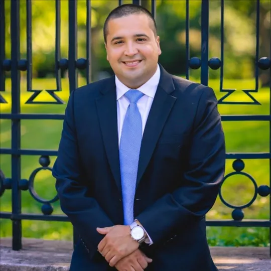 Donnie J. Perez, Agent in  - Compass