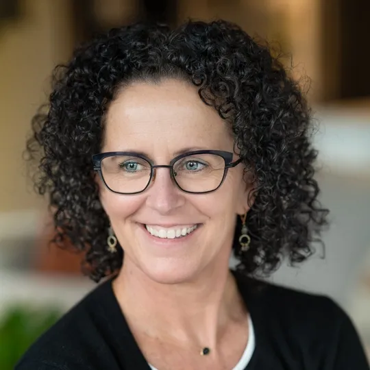 Mary Menard, Agent in  - Compass