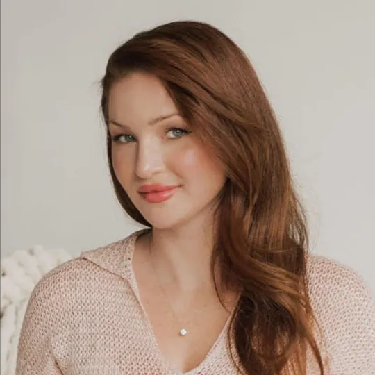 Lyra Morrison, Agent in  - Compass