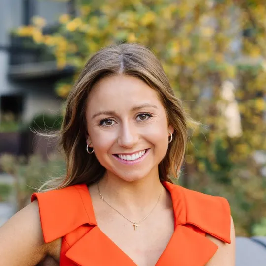 Regan Grabill, Agent in  - Compass