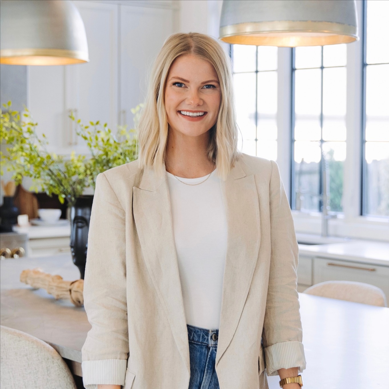 Headshot of Amy Schols