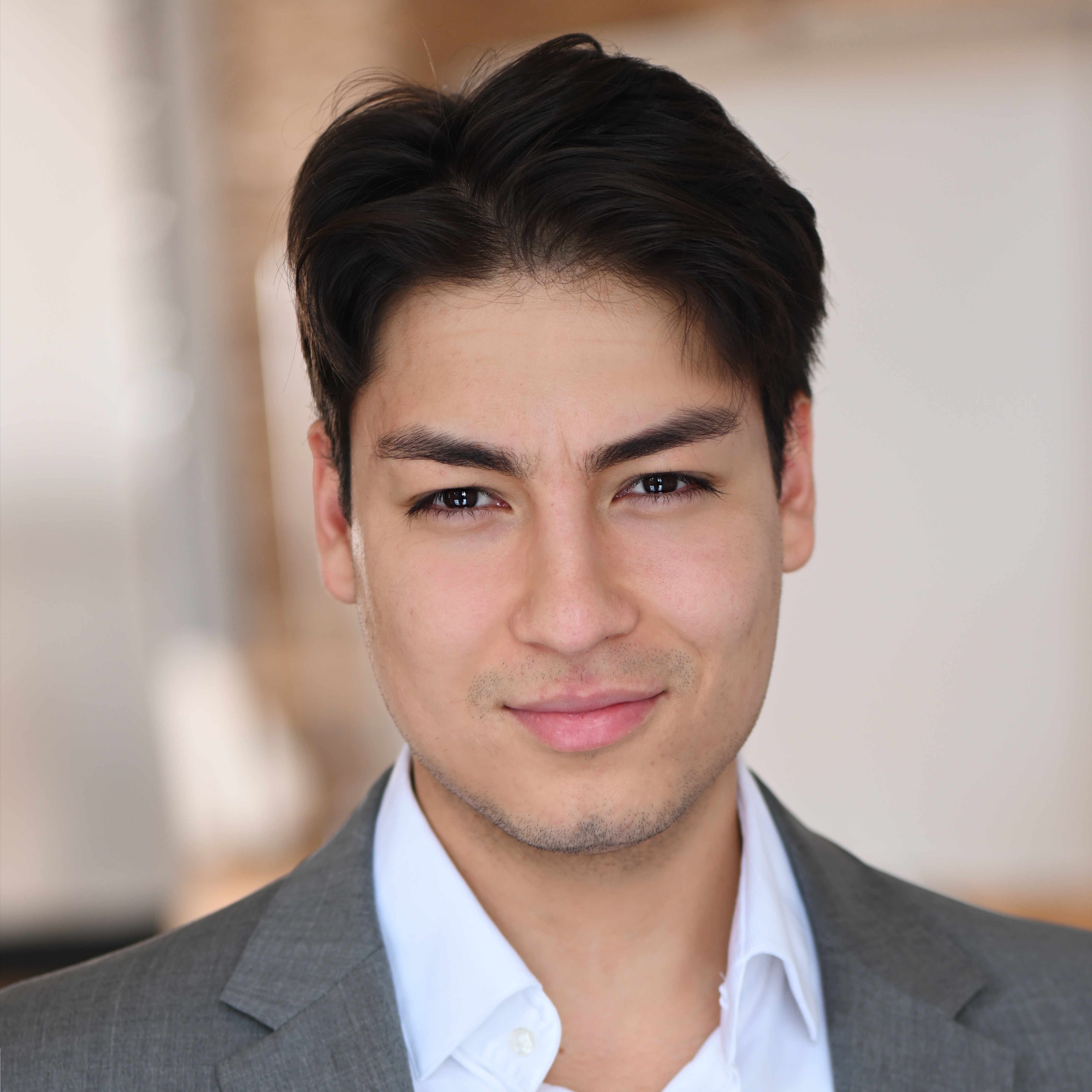 Headshot of Glenn Velasco