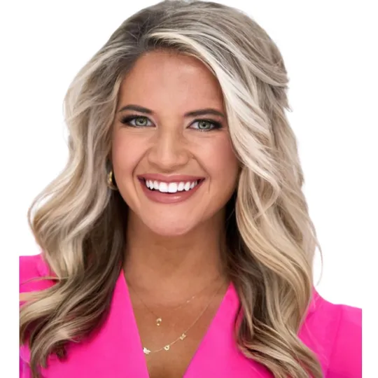 Cami Terkla, Agent in  - Compass