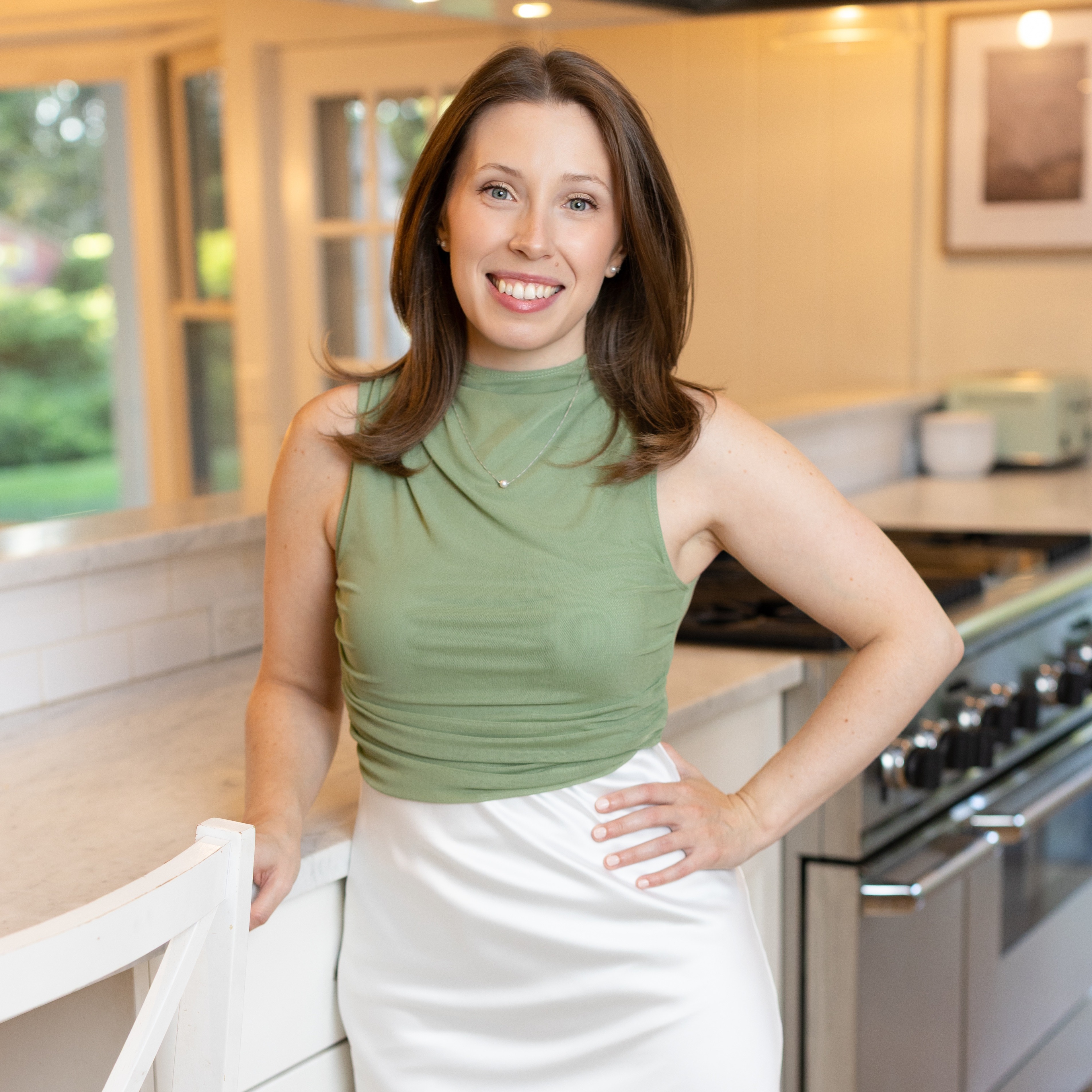 Headshot of Rachel McLoughlin