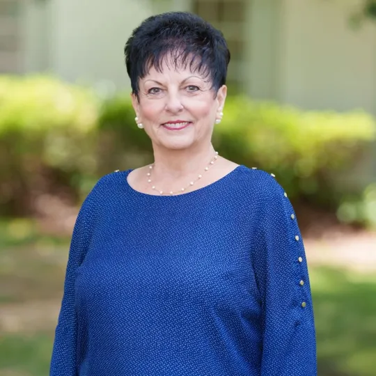 Diane Rohr, Agent in  - Compass