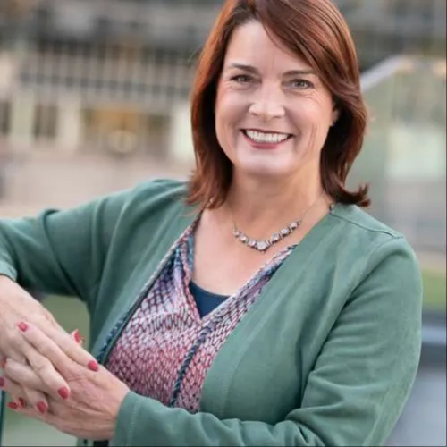 Maureen DeBoer Peters, Agent in  - Compass