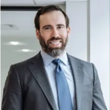 Kelly Widman, Agent in  - Compass