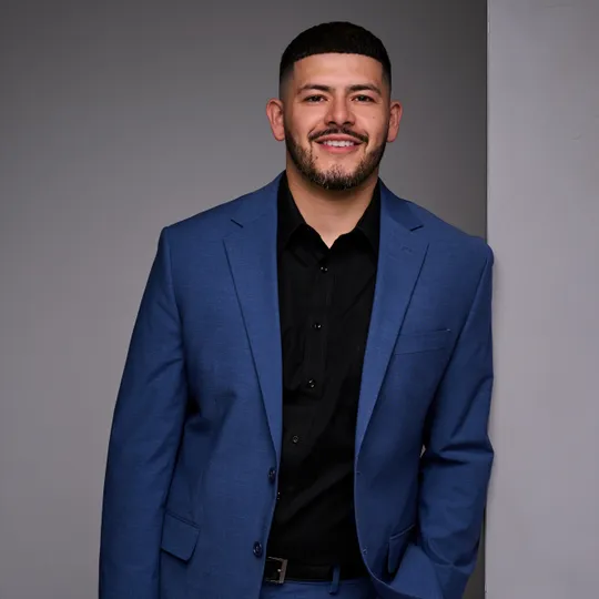 David Hernandez, Agent in  - Compass