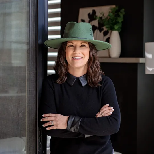 Janine Ruscetta, Agent in  - Compass