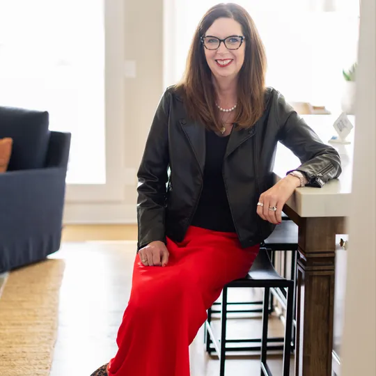 Ann Walter, Agent in  - Compass