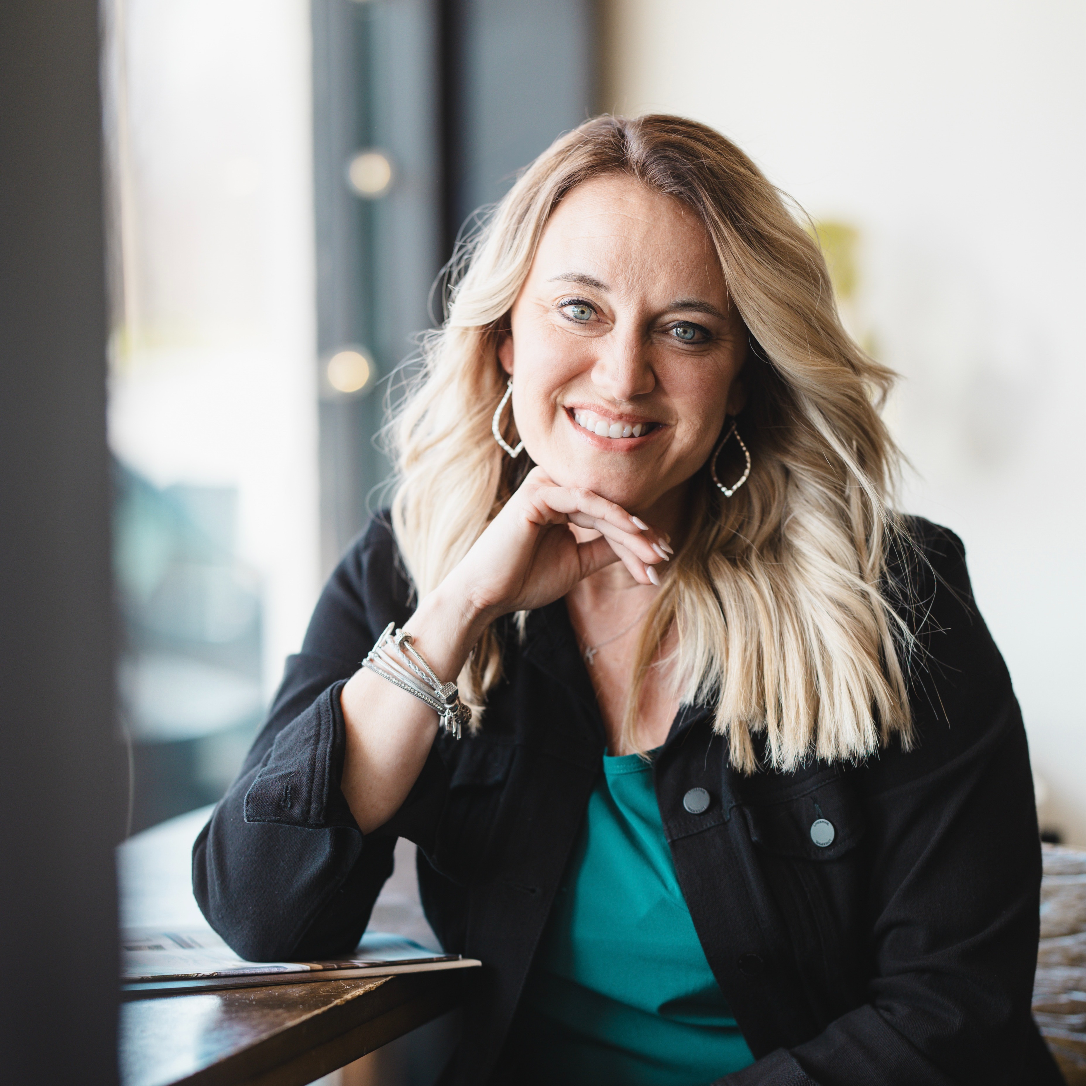 Headshot of Amee Kelly