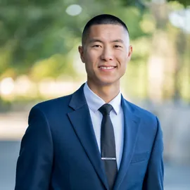 Brian Hoh, Agent in  - Compass