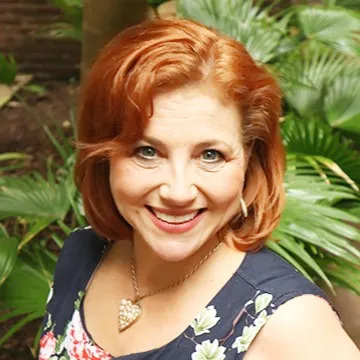 Tamara Bay, Agent in  - Compass