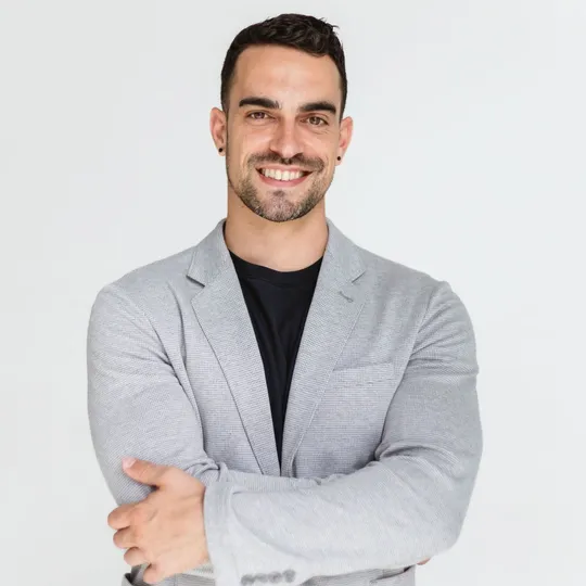 Craig Souza, Agent in  - Compass