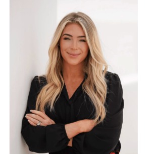 Headshot of Lauren Perrin