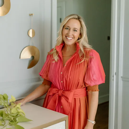 Christie Hansen, Agent in  - Compass