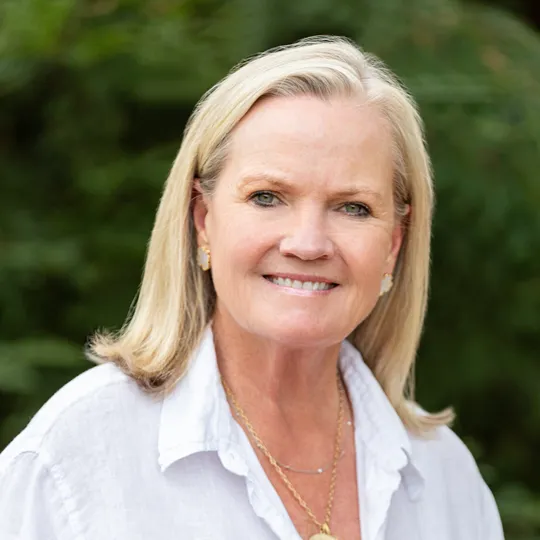 Kristin Sennett, Agent in  - Compass