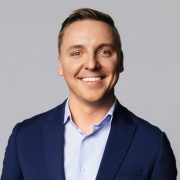 Headshot of Ian Gettis