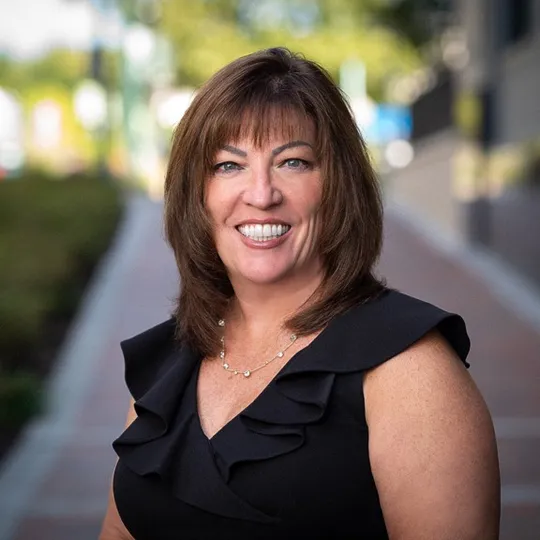 Merilee Paran, Agent in  - Compass