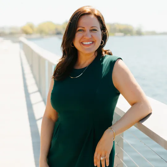 Shannon Gabrielson, Agent in  - Compass