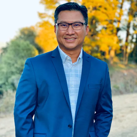 Dan Do, Agent in  - Compass