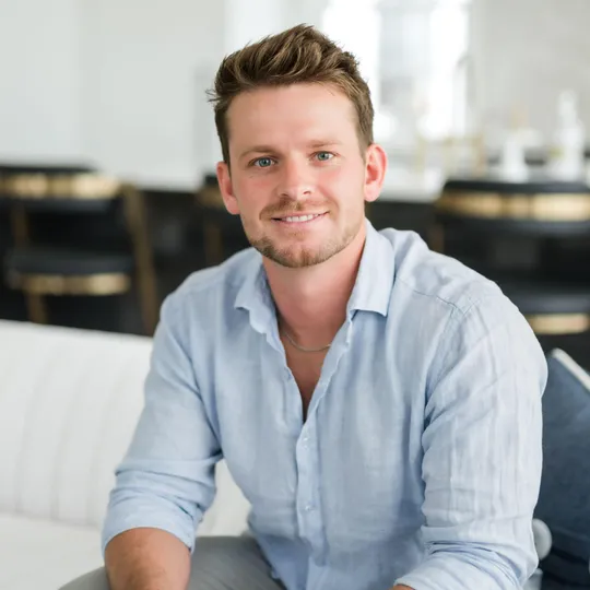 Kavin Kuykendall, Agent in  - Compass