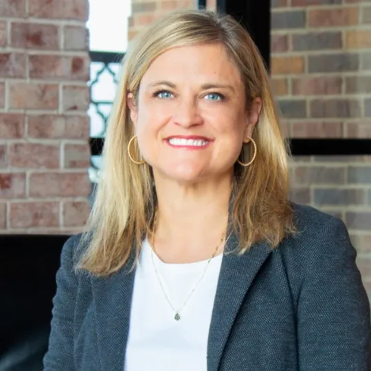 Andrea Harlan, Agent in  - Compass