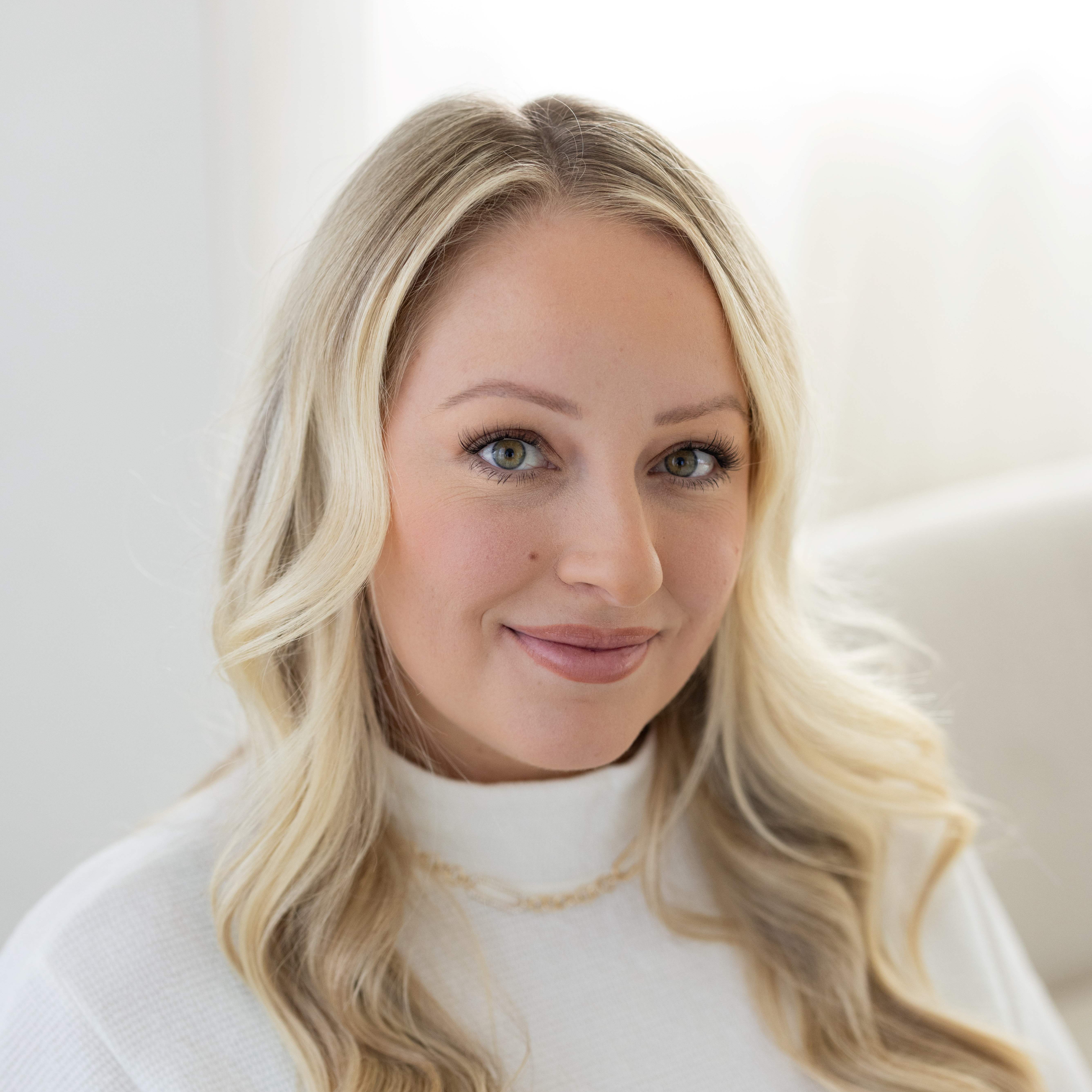 Headshot of Cassidy Bridge