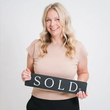 Shelley Dawson, Agent in  - Compass