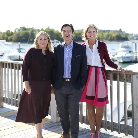 J|A Living, Agent in  - Compass