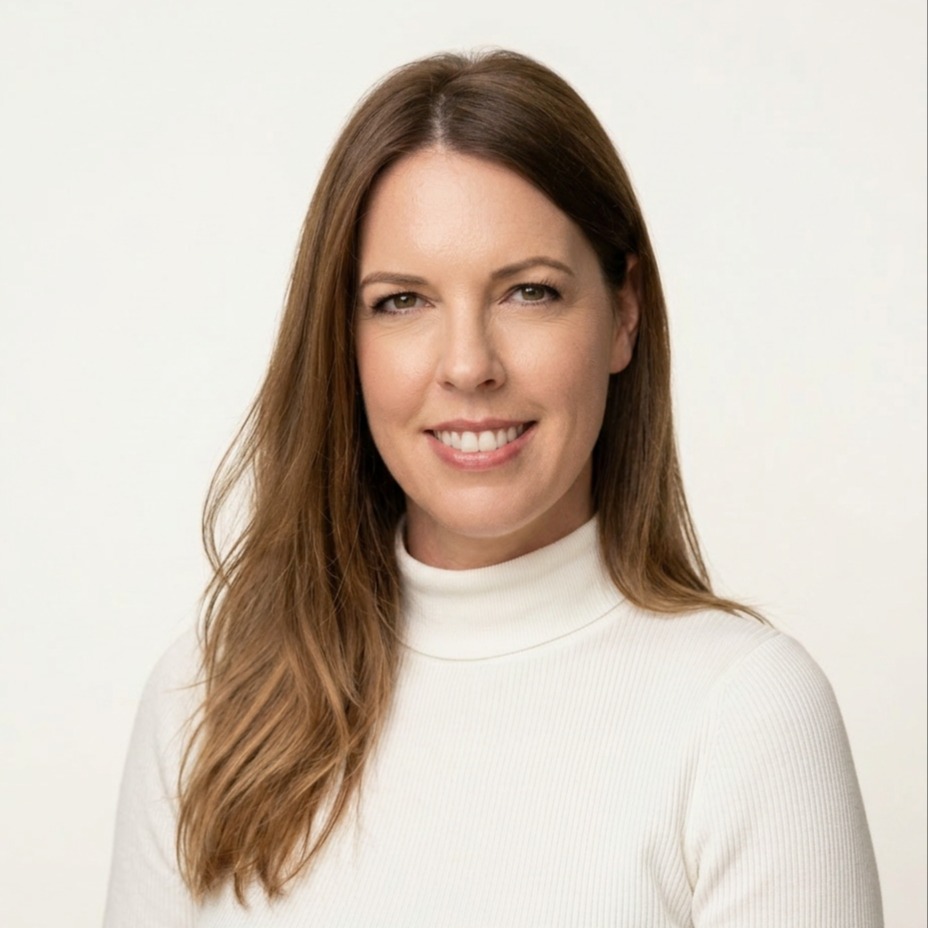 Headshot of Leigh Apodaca