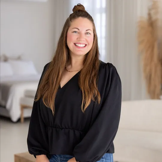 Katy Whatley, Agent in  - Compass