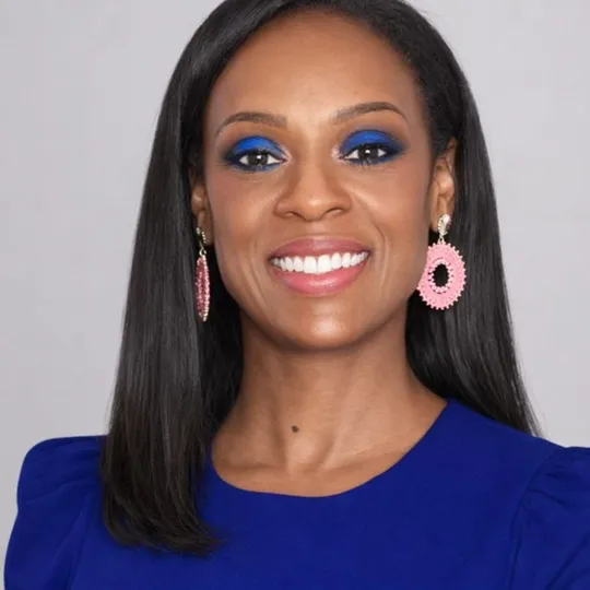 Aleka Briody, Agent in  - Compass