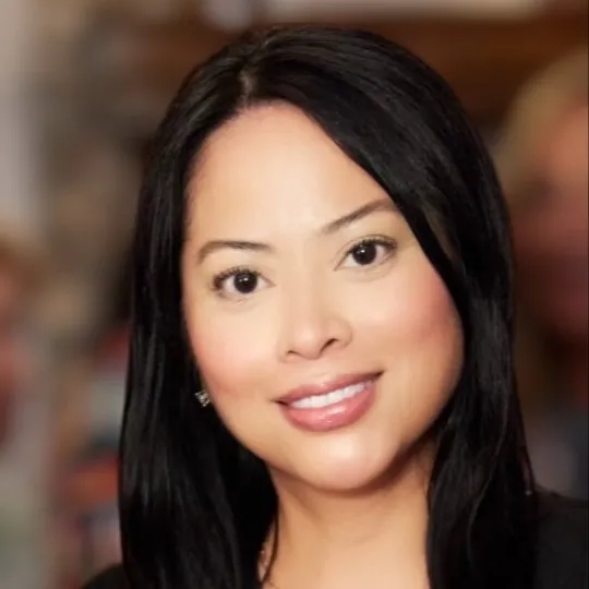 Karen Colella, Agent in  - Compass