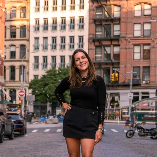 Elena Keller, Agent in  - Compass