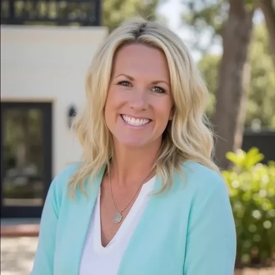 Amy Wilkes, Agent in  - Compass