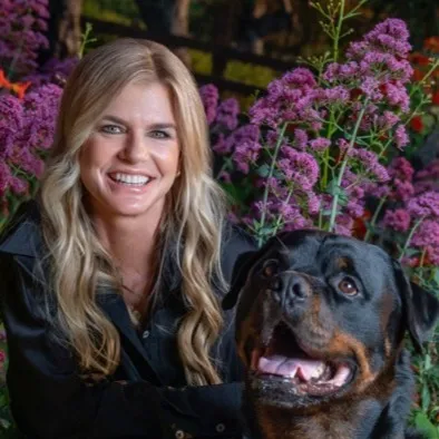 Erica Christ, Agent in  - Compass