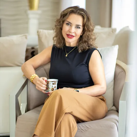 Tanny Medina, Agent in  - Compass