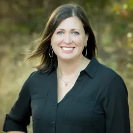Emily Johnson, Agent in  - Compass