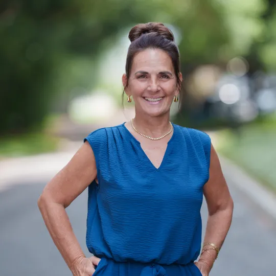 Wendy Benedetto, Agent in  - Compass